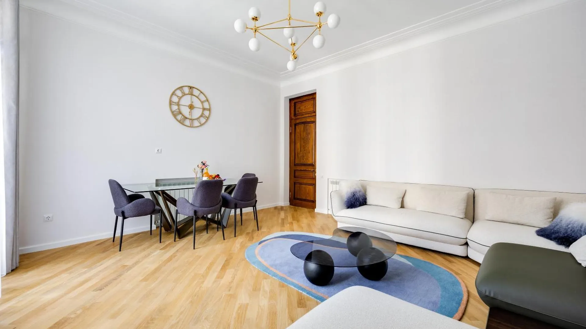 One Rustaveli Suites 1Br With 3 Balconies تبليسي 0*,  جورجيا