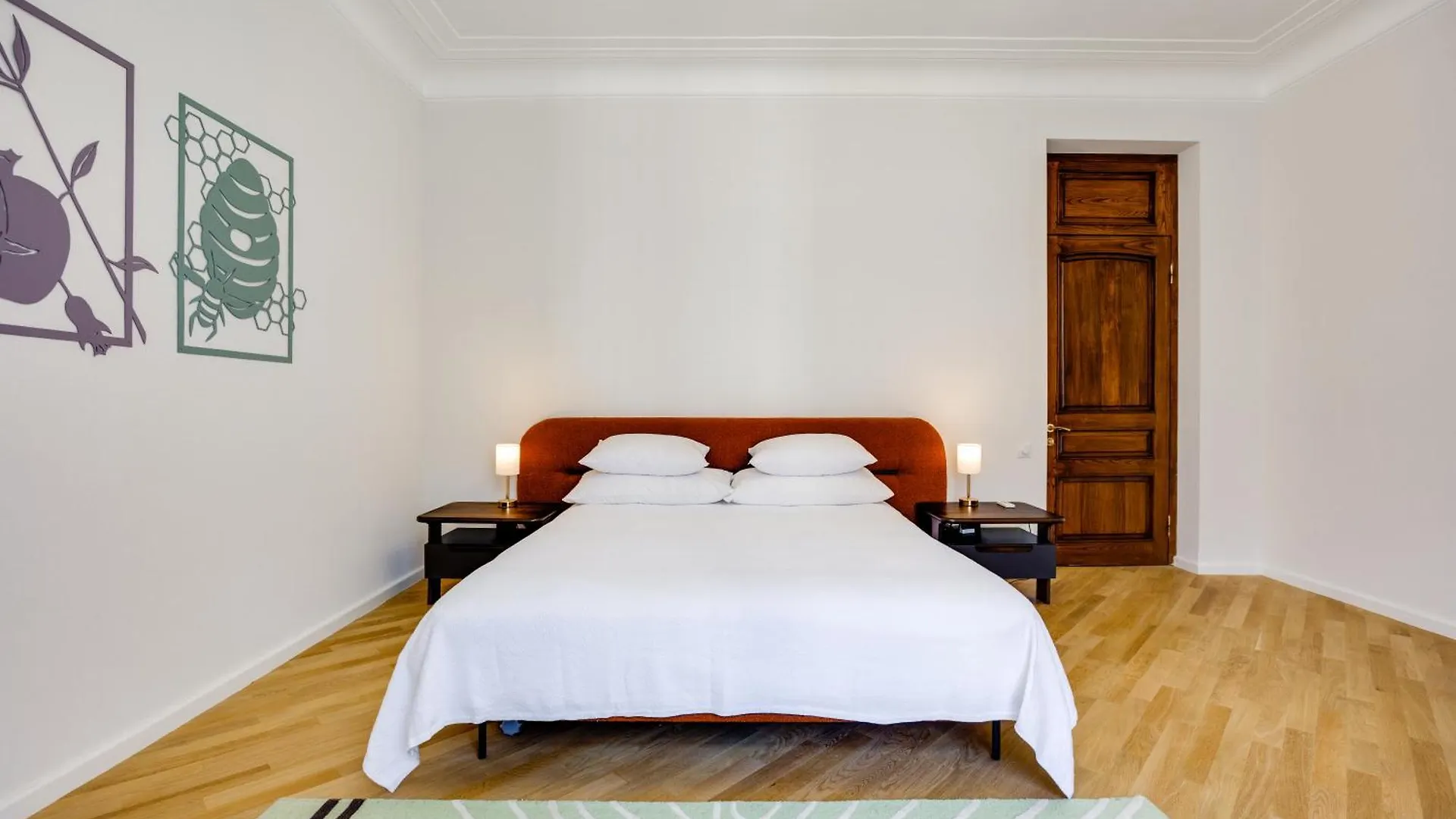 One Rustaveli Suites 1Br With 3 Balconies تبليسي شقة